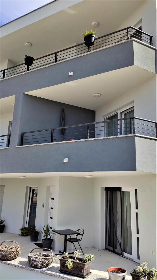Luxury Apartment Pape Baška Voda Eksteriør bilde
