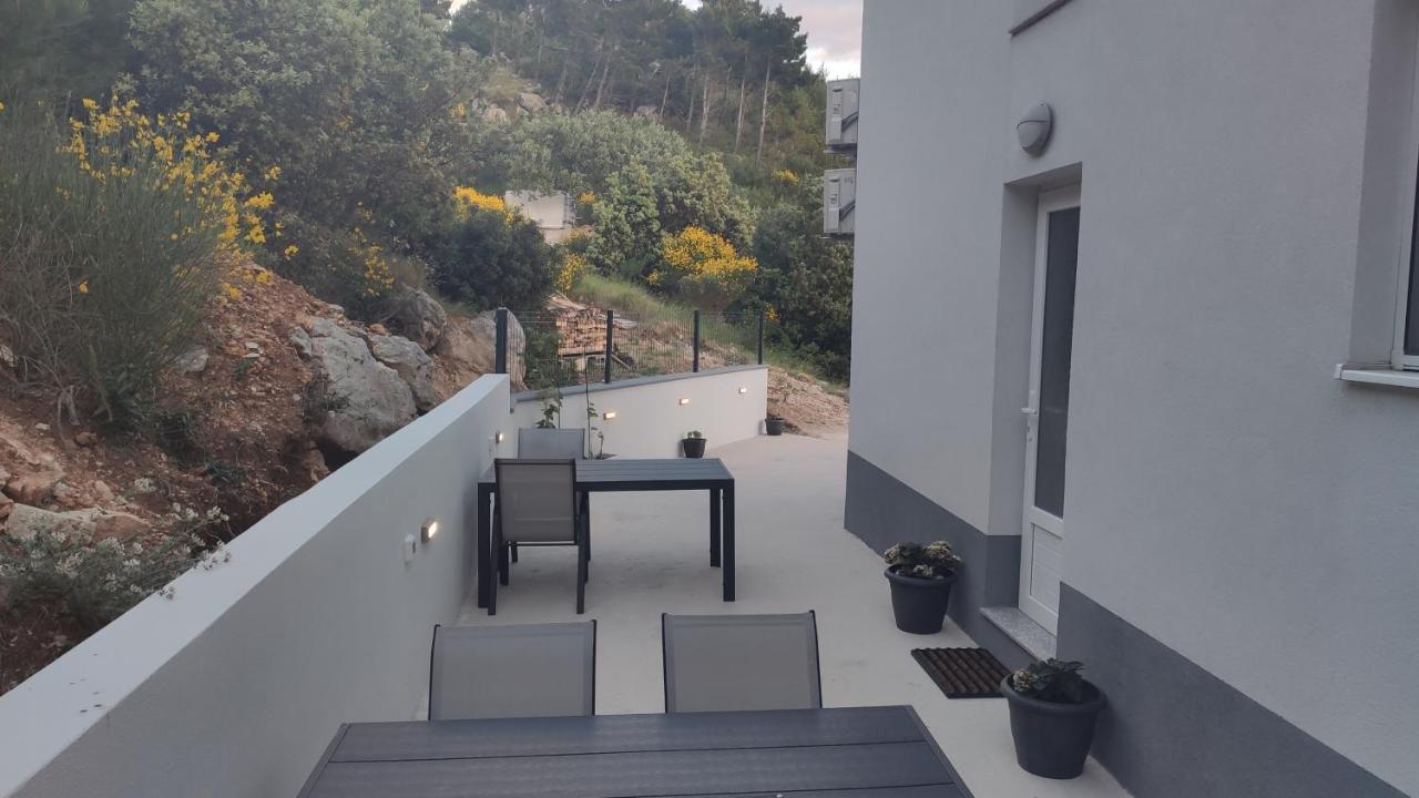 Luxury Apartment Pape Baška Voda Eksteriør bilde