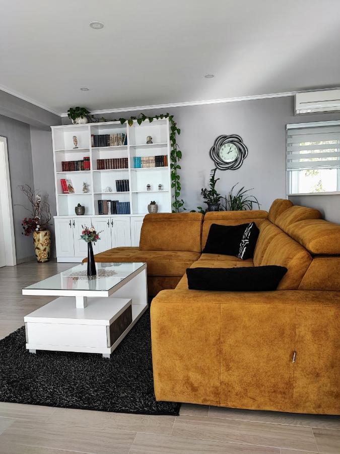 Luxury Apartment Pape Baška Voda Eksteriør bilde